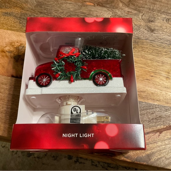 RAE DUNN CHRISTMAS & NIGHTLIGHT “Home for the Holidays” New - Picture 8 of 11
